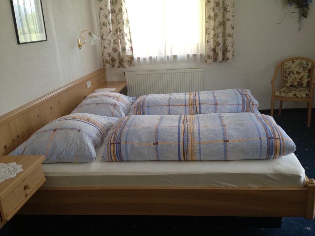 Berggasthof Hintergfoell Unken Room photo